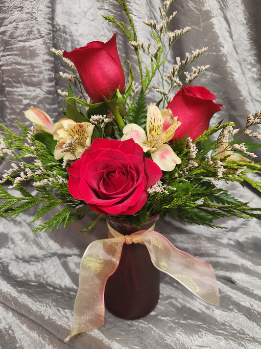 3 Roses With Alstroemeria Mix