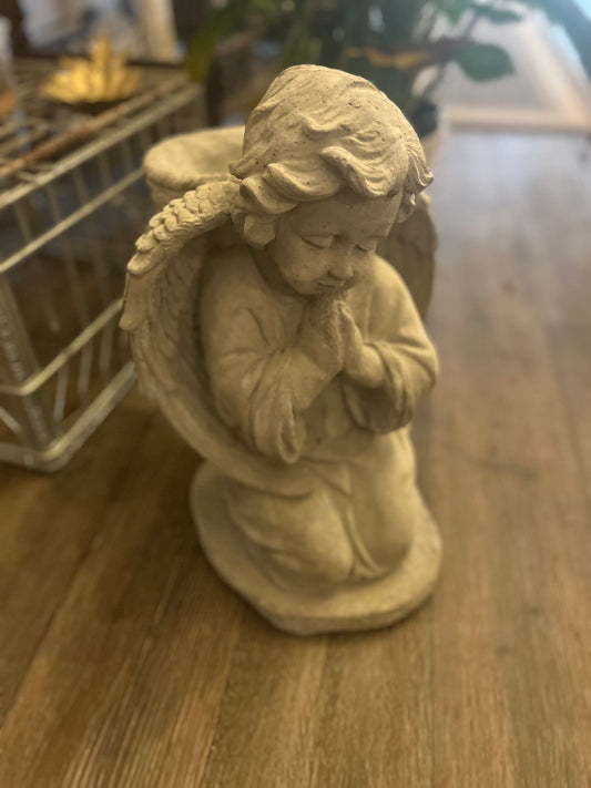 Kneeling Angel Statue With Planter Wings